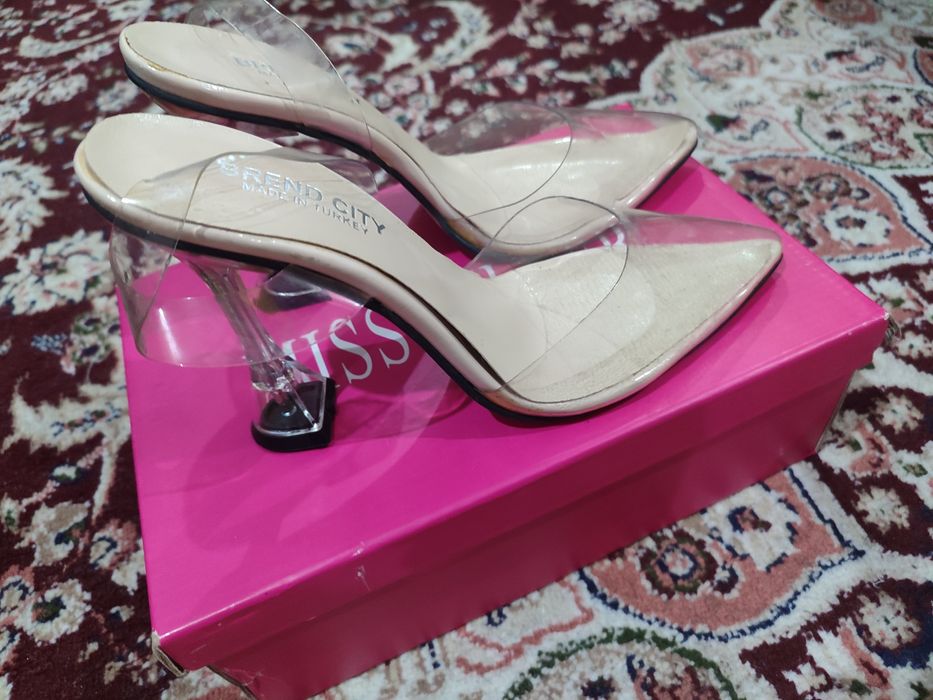 Tufli 37 razmer yengide