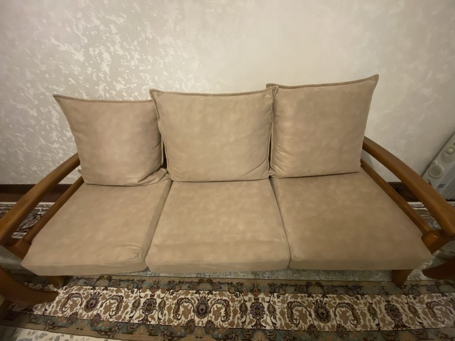 Диванный комплект