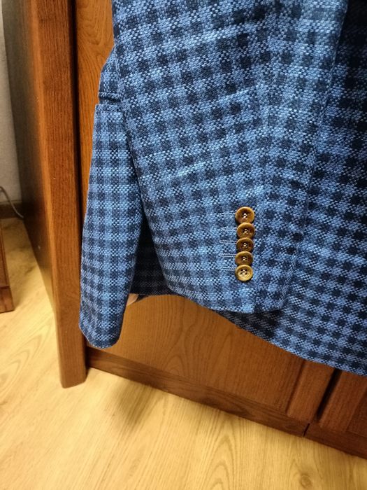 Продам мужские костюмы 52 размер