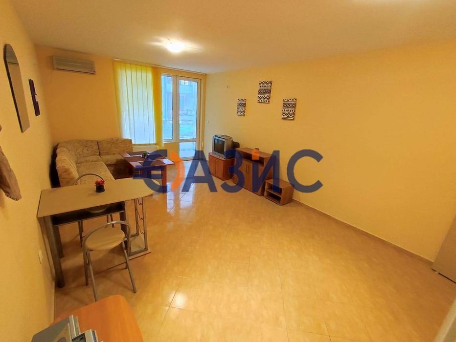 Продава се Двустаен апартамент в к.к. Слънчев бряг - 60 кв.м за 1032 €/кв.м - Снимка #2