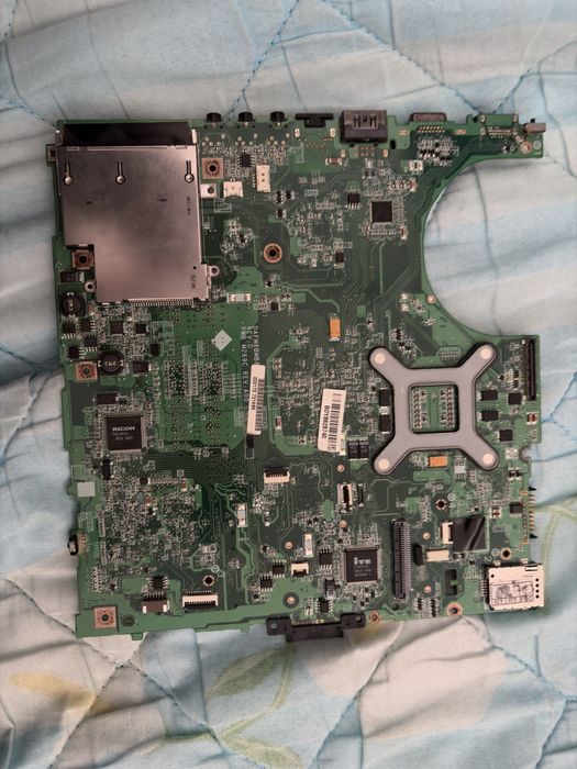 Placa de baza dell studio 1535