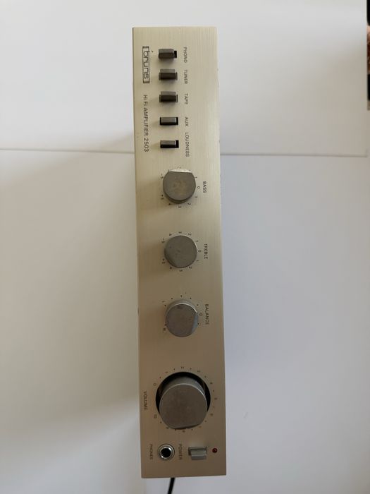 Hi-fi усилвател Bruns