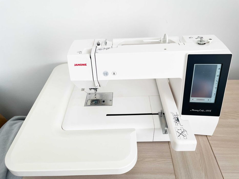 Вышивальная машинка Janome Memory Craft 500E | автомат | экран | USB