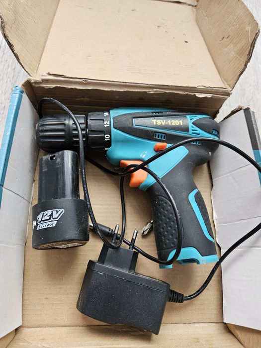 Продам шуруповерт.