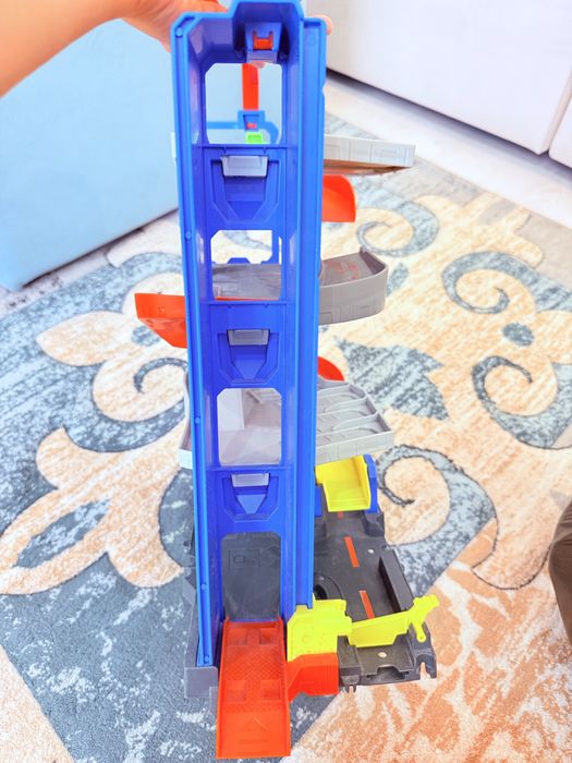 машинки, база авторалли Hot Wheels