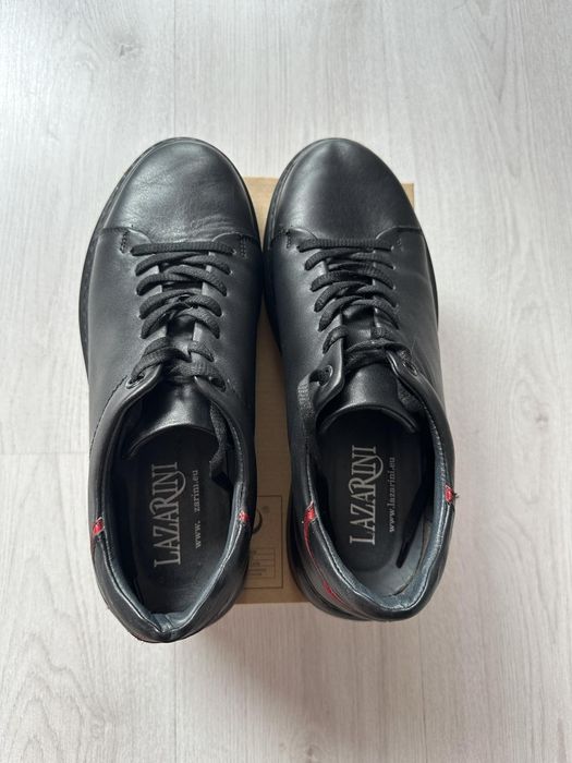 Мъжки обувки на Lazarini