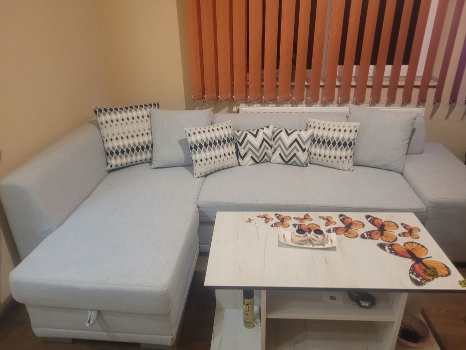 Vând colțar extensibil