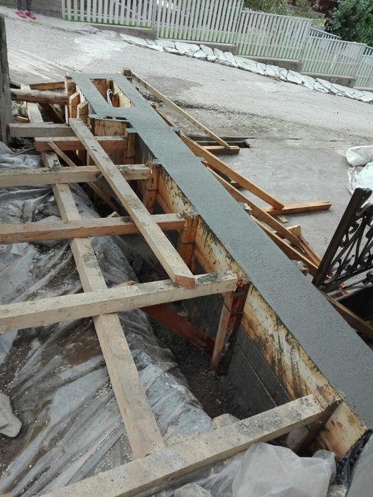 Amenajari interioare si exterioare, grinzi false, hidroizolatii, etc