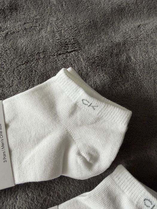 Calvin Klein set 3 sosete albe model sub glezna marimea 38-42 noi originale