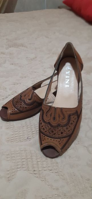 Открытые туфельки