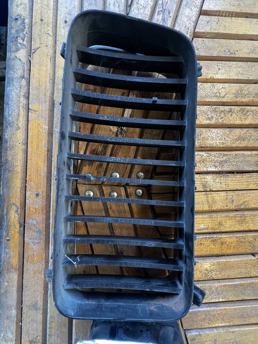 Решетка радиатора бмв е38