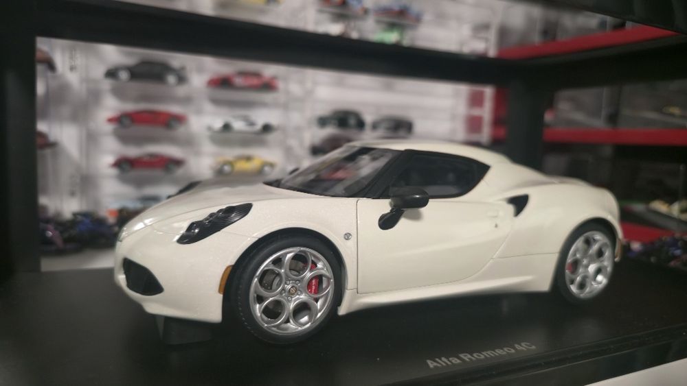 AUTOart Alfa Romeo 4C 1:18