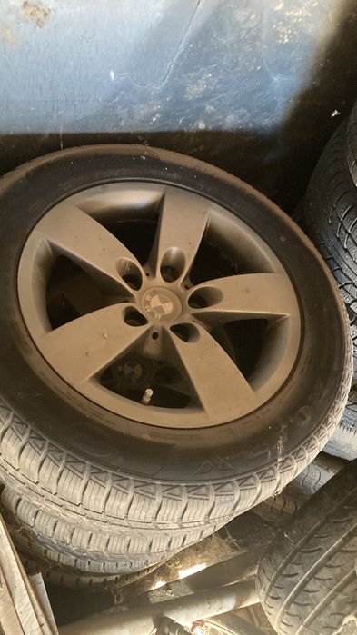 Продам колеса в сборе на бмв R16