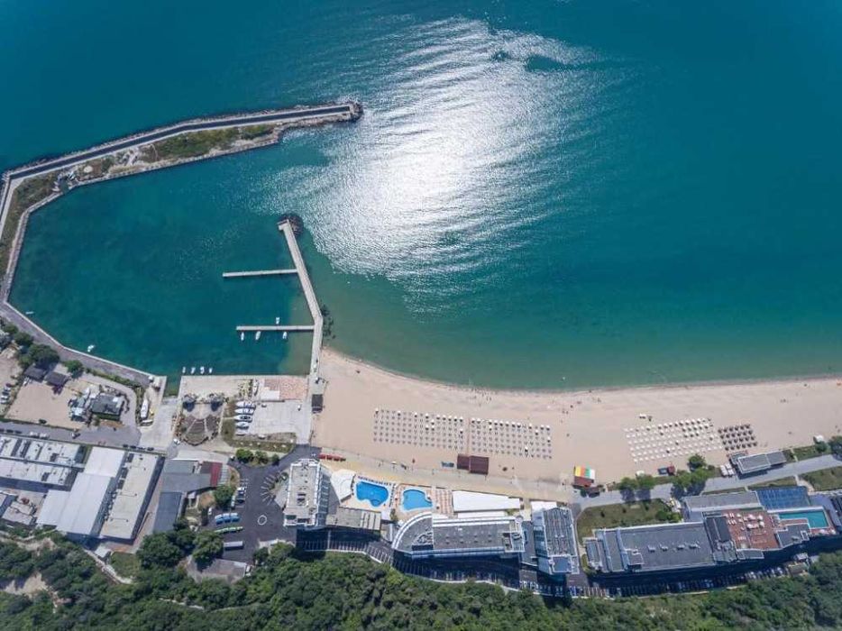 Продава се Едностаен апартамент в к.к. Златни пясъци - 32 кв.м за 1036 €/кв.м - Снимка #1