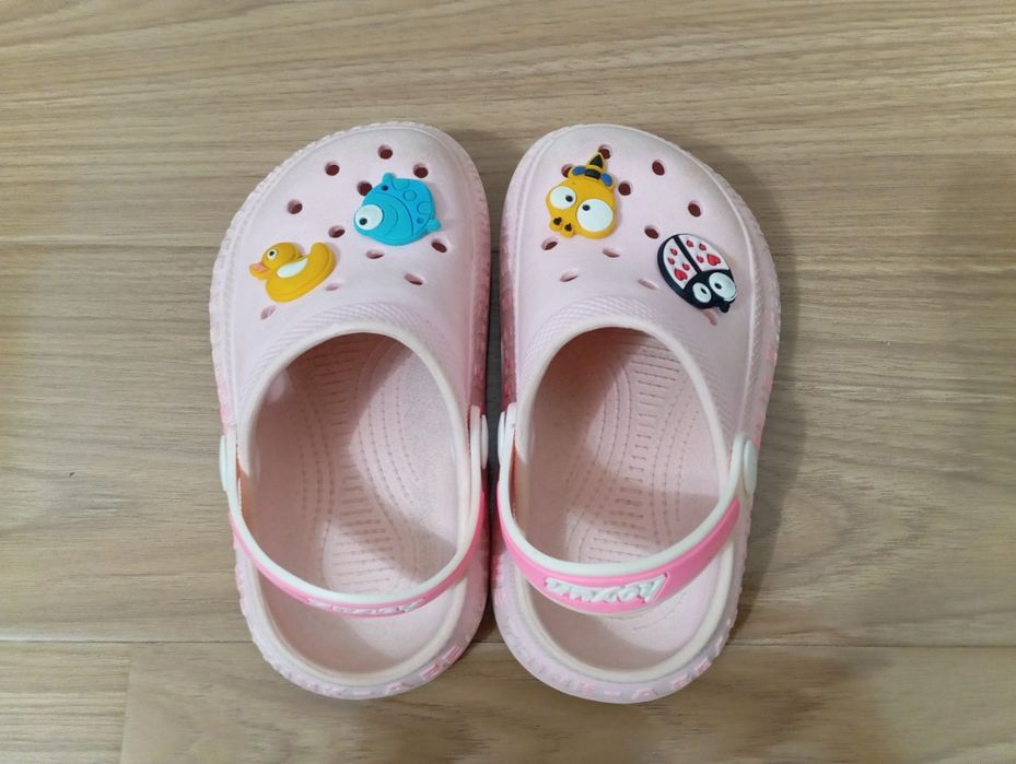 Продам кроксы детские б/у