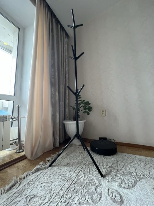 Вешалка в прихожую