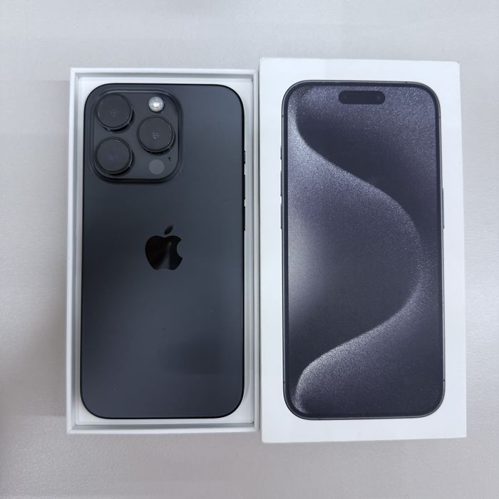 iPhone 15 Pro 128 GB Black Titanium