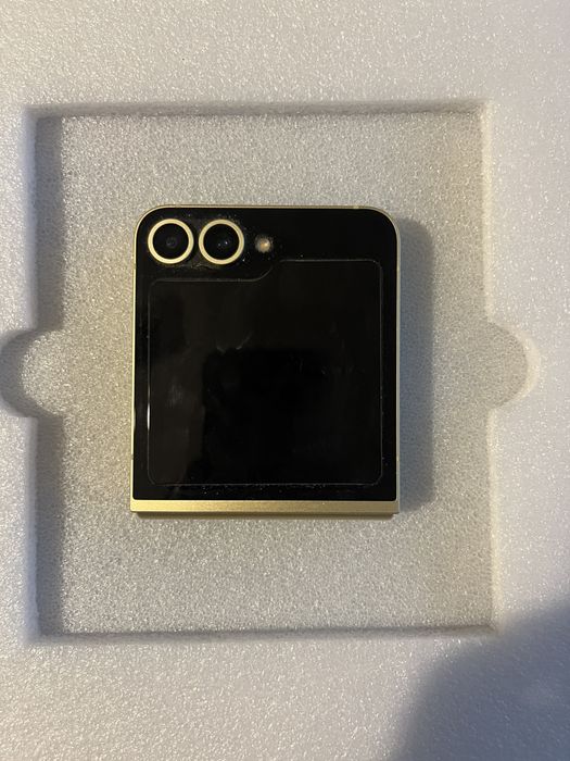 Samsung Zflip 6 + Гаранция