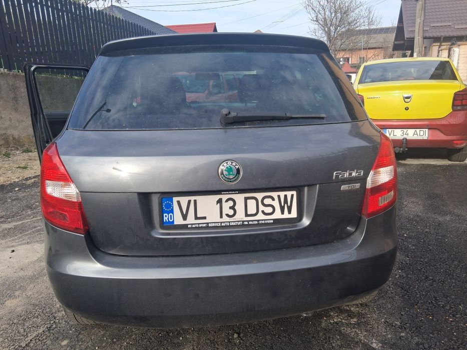 Skoda fabia 1.6 2012