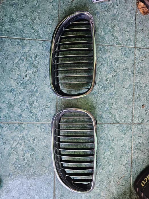 Бмв е60 е61 оригинални бъбреци решетка предна броня