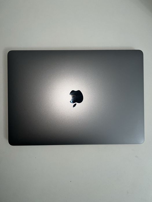 Срочно  Macbook Pro 13 / 512 ГБ