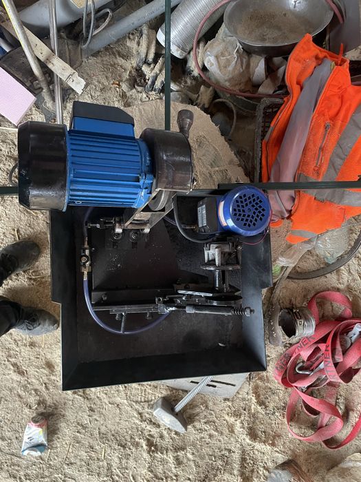 Masina de ascutit panze