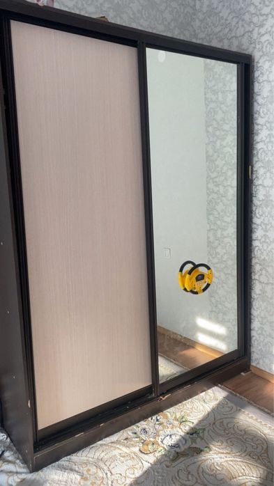 Киімге арналған шкаф