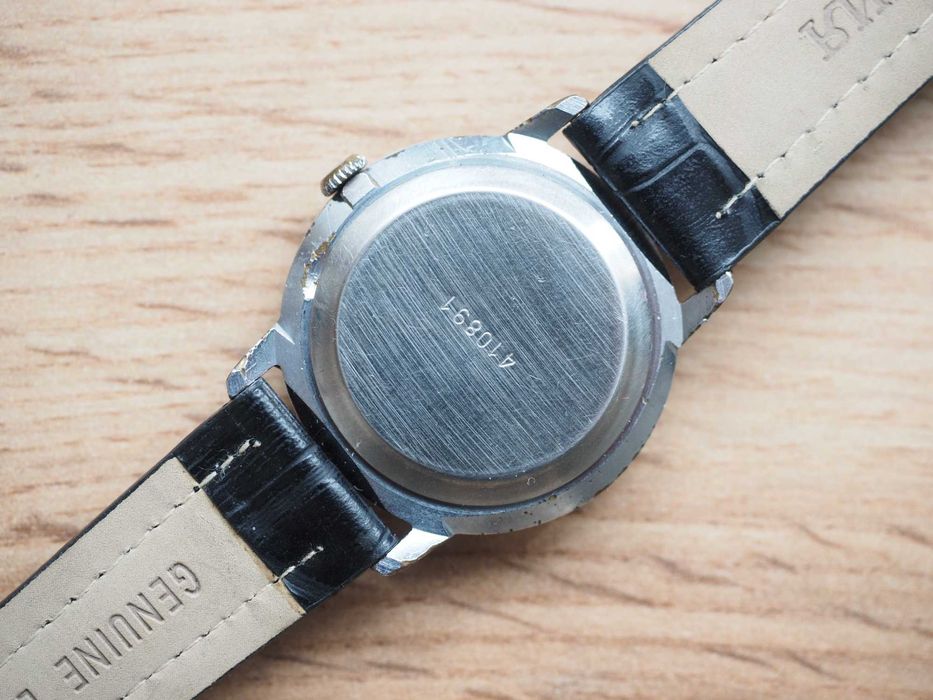Ceas sovietic mecanic Raketa, 34 mm, funcțional, curea nouă, URSS
