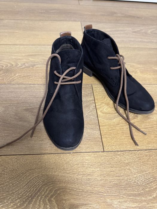 Продам ботинки осенние