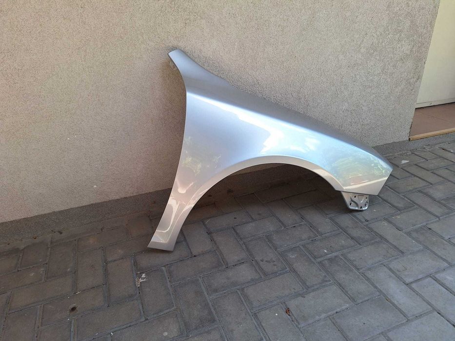 Aripa Fata Dreapta Skoda Octavia 2 II An 2004-2008 Vopsita Gri Deschis