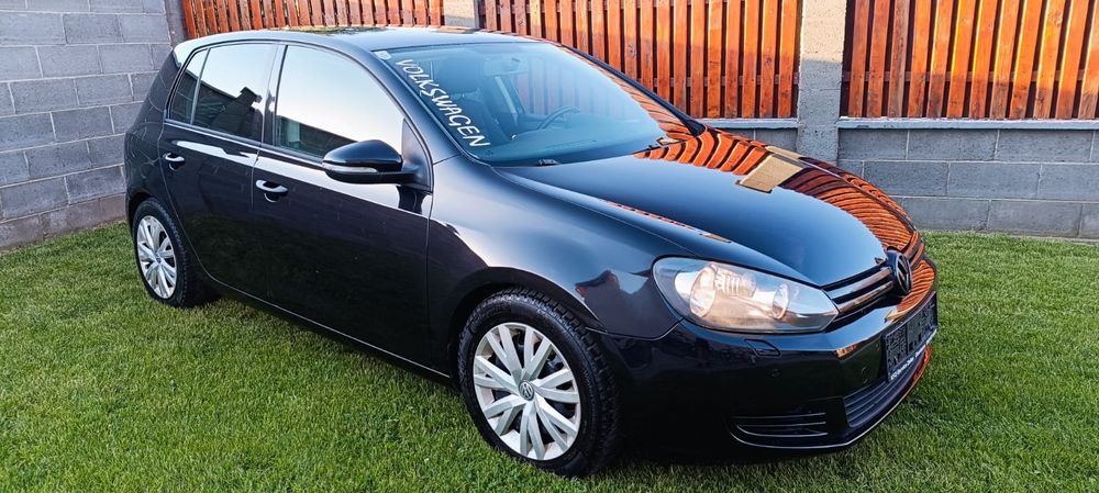 VOLKSWAGEN Golf 2010