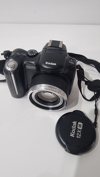 Lot  inc camere foto digitale , decorațiuni interioa