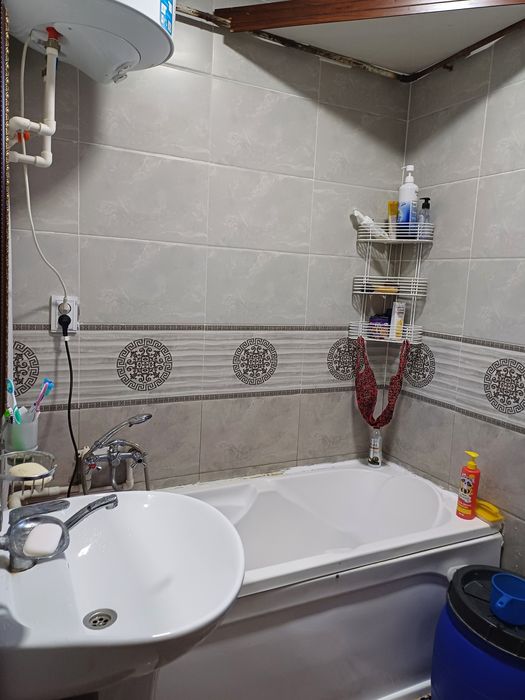 Уй сатилади тахияташда 64 де