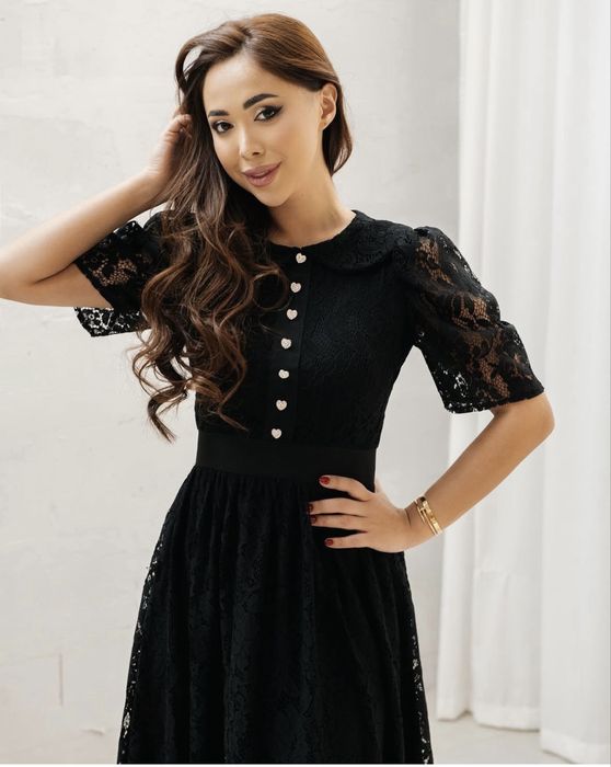 Вечернее платье с кружевом