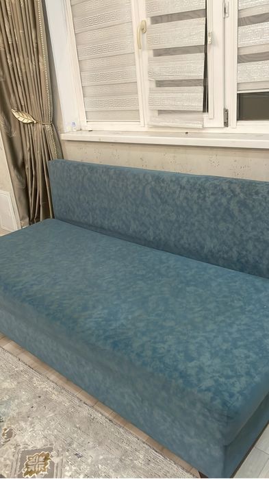 Диван в хорошем состояний раскладной