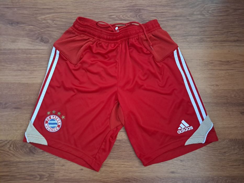 Къси панталони Bayern Munchen размер М