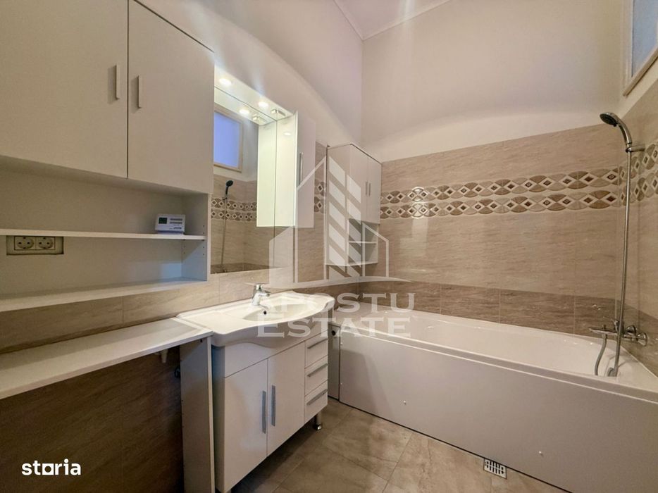 Apartament 5 camere de vanzare, renovat, zona Sinaia Timisoara