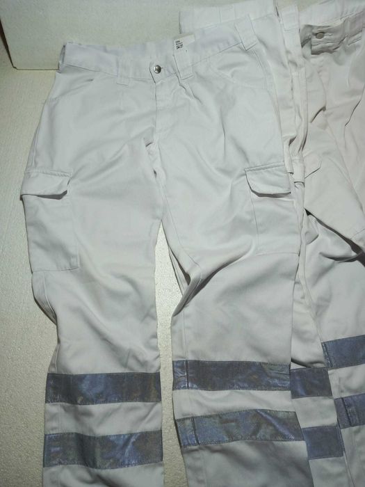 Pantaloni de lucru salopete Albi , zugravi, vopsitori nr 48,52,54