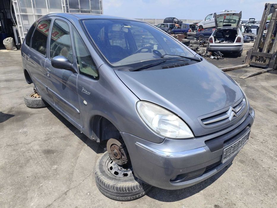 Citroen Xsara Picasso 2.0 - бензин,автоматик - 136к.с - 2004г. на части