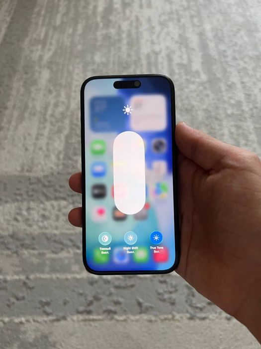 iPhone 15 pro в идеале 128gb