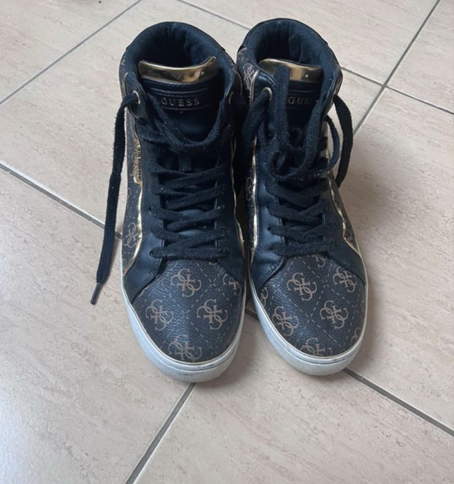 Adidas tip gheată Guess
