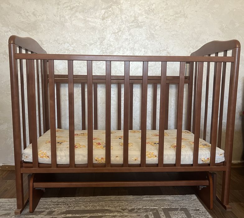 Манеж с матрацем