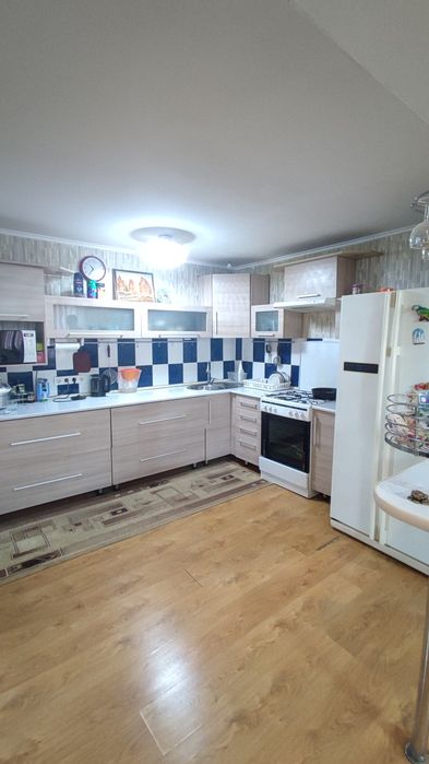 Продам домовладение 2 этажный дом, участок 30 соток. с. Белое. - Widok 4