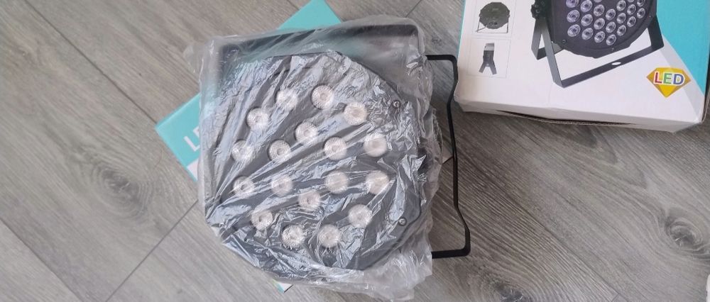 Fun Generation Light Stand, 6 Fun Generation USB PartyPar 6 RGB