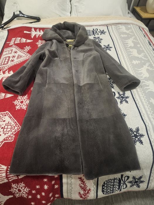 Продам шубу стриженный енот.