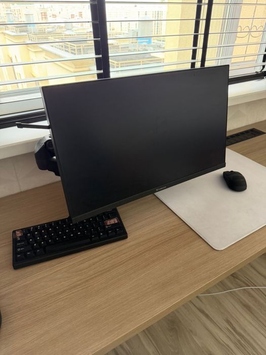 Продам монитор Xtreon 300 герц