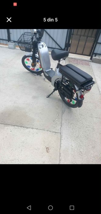 Scuter electric . YADAEA