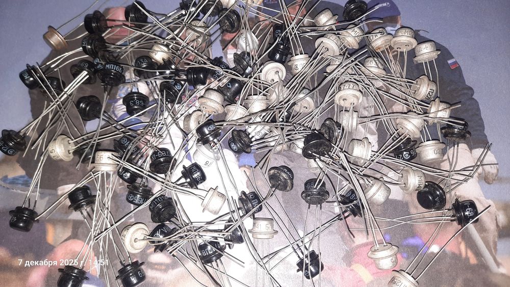 Транзисторы. Биполярные/ Полевые