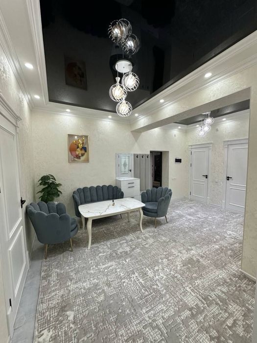 Продается 3 ком. Квартира на 2 этаже площадью 106 кв.м. В Согдиане