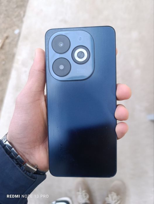 Smart 8 pro yangi siniy svet 4/64 lik galishiladi narxi 800 ming